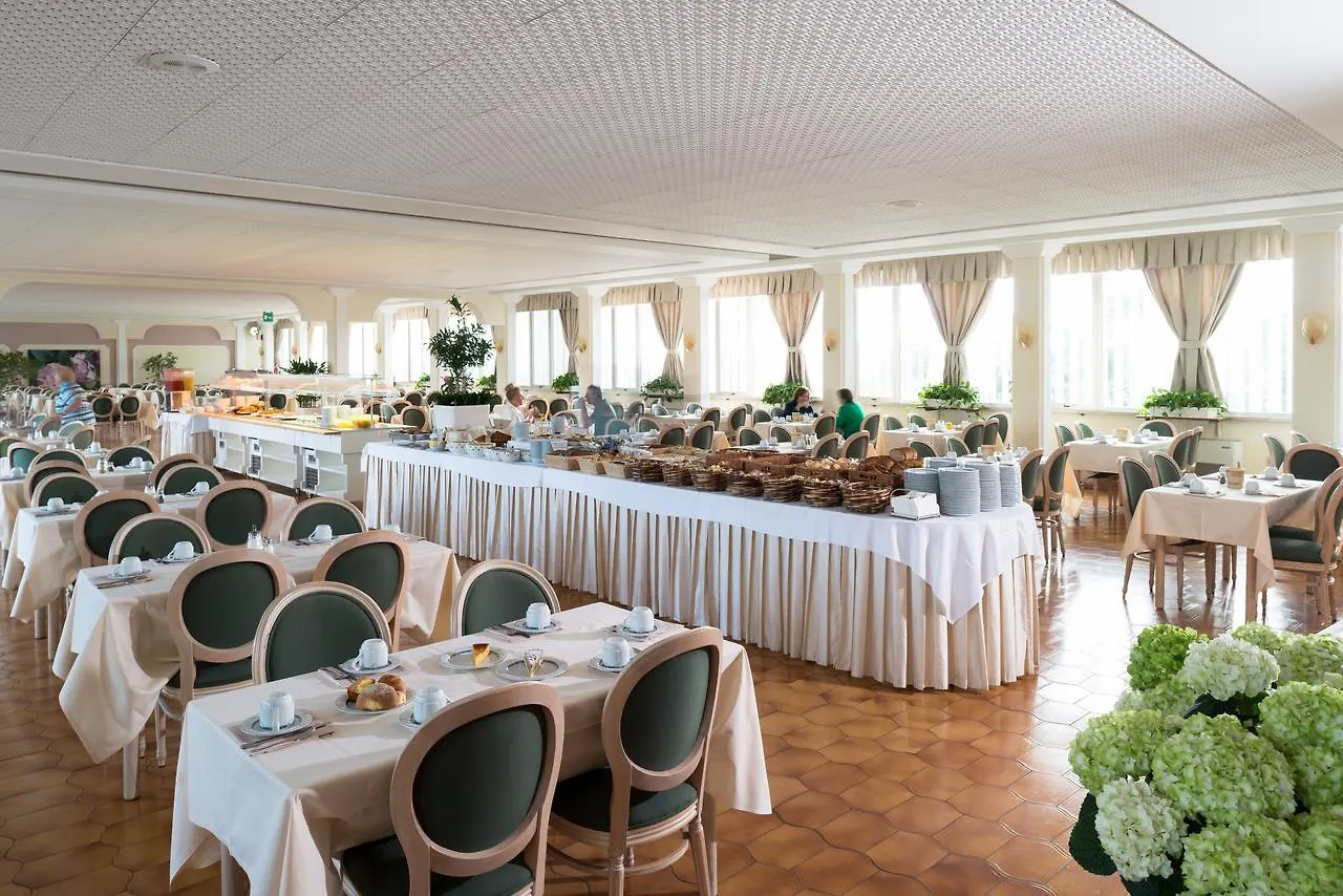 Hotel Apollo Terme 몬테그로또테르메